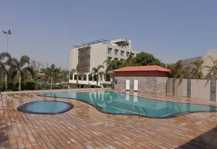 LEMON TREE HOTEL CHANDIGARH