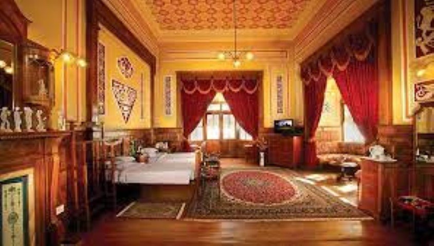 WelcomHeritage Fernhills Royal Palace