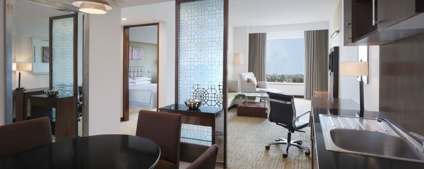 Four Points by Sheraton Hotel &amp; Serviced Apartments, Pune