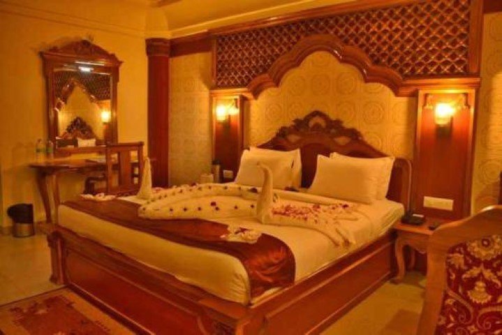 NRS Royal Palace