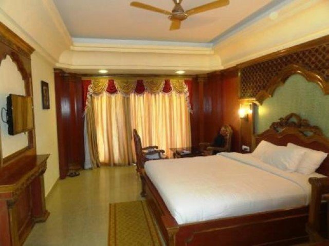 NRS Royal Palace