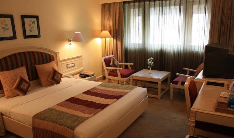 Shri Sainivas Mega Residency