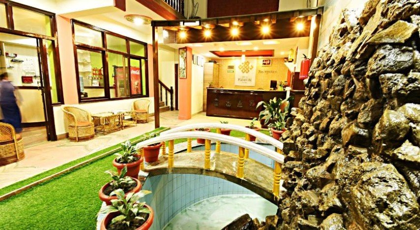 Hotel Pleasure Home