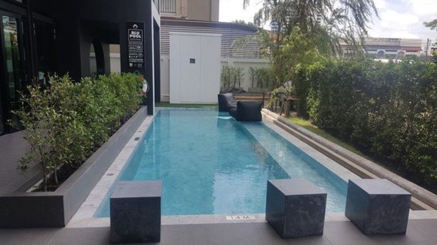 Blu Monkey Hub &amp; Hotel Phuket
