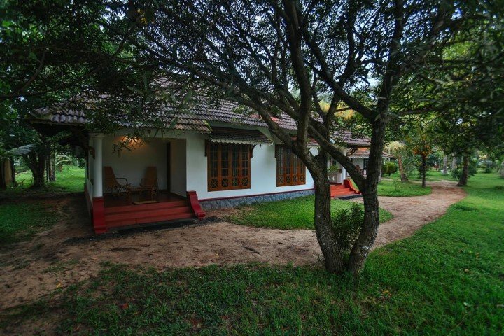 Palmgrove Lake Resort