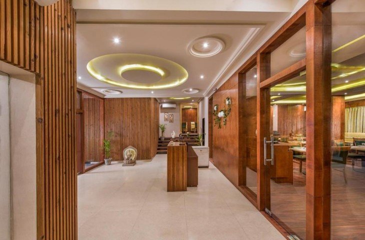 Hotel Manisha International