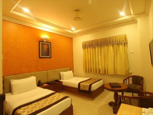 Wingston A Treehouse Hotel - Mathura