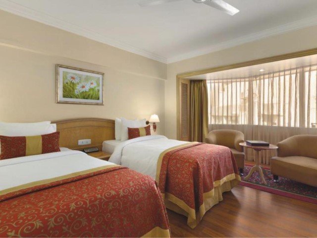 Ramada Plaza by Wyndham Palm Grove